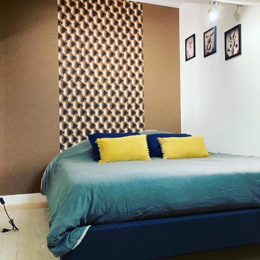 Le Carrosse, La Diligence, Centre Saint Jean De Losne Tarif 2Pers 1 Chambre, Tarif 4 Pers 2 Chambres Экстерьер фото